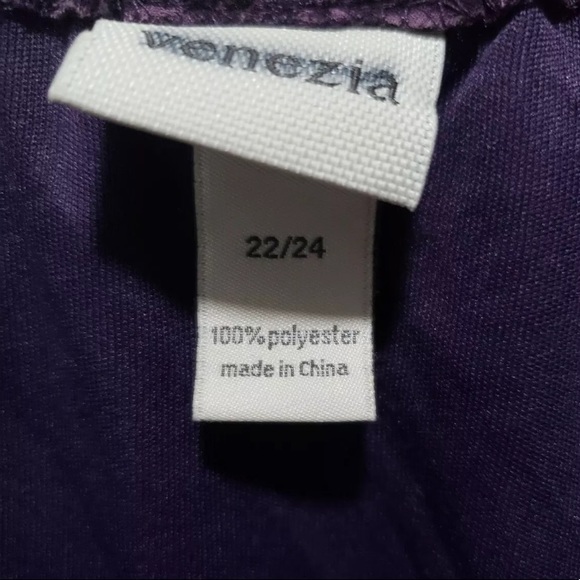 Venezia babydoll empire waist flowy top 22/24 - Picture 3 of 3